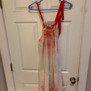 Cute dress!